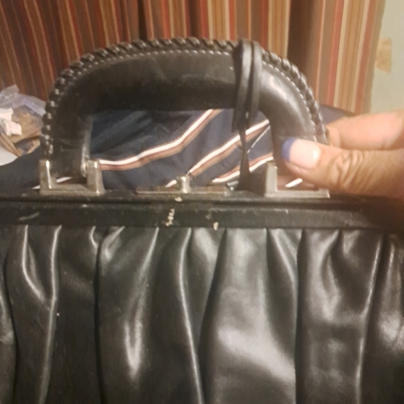 Vintage Black Leather Medical Bag/purse with Secret Locked Compartment - Picture 9 of 12